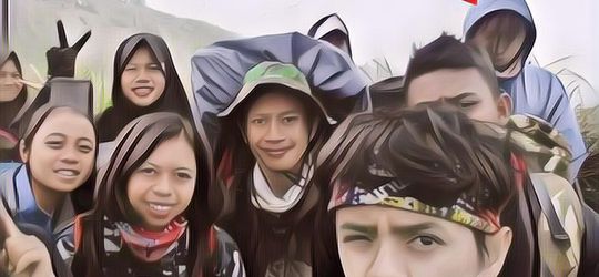 Begini Penjelasan Pakar Supranatural Soal Sosok Misterius Dalam Foto Pendaki Thoriq Dan Kawan-Kawan