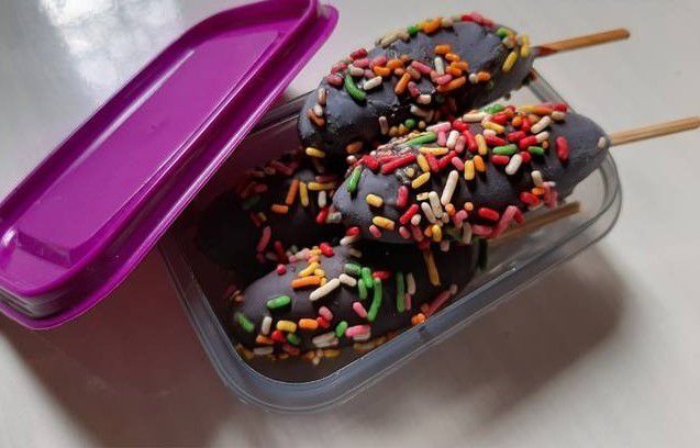 Es Pisang Beku Coklat