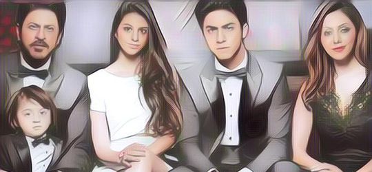 Jalani Dua Keyakinan di Rumah, Anak-anak Shah Rukh Khan Pilih Agama Apa?