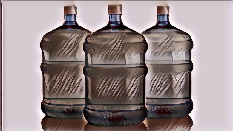 Beginilah Alasan Seorang Pemuda Nekat Berenang Pakai Galon di Teluk Balikpapan Menuju Kabupaten Malang