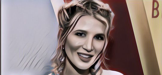 Seorang YouTuber Berakhir Koma Setelah Melahirkan di Rumahnya