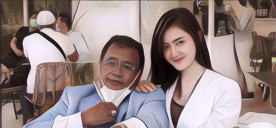 Begini Cara Hotman Paris Menolak Godaan Cewek-cewek Cantik yang Ingin Mendekatinya