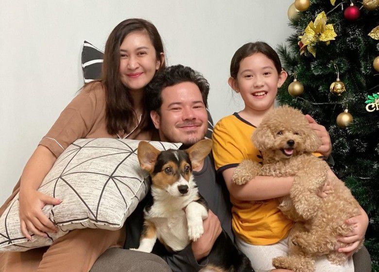 4. Nafa Urbach dan Zack Lee