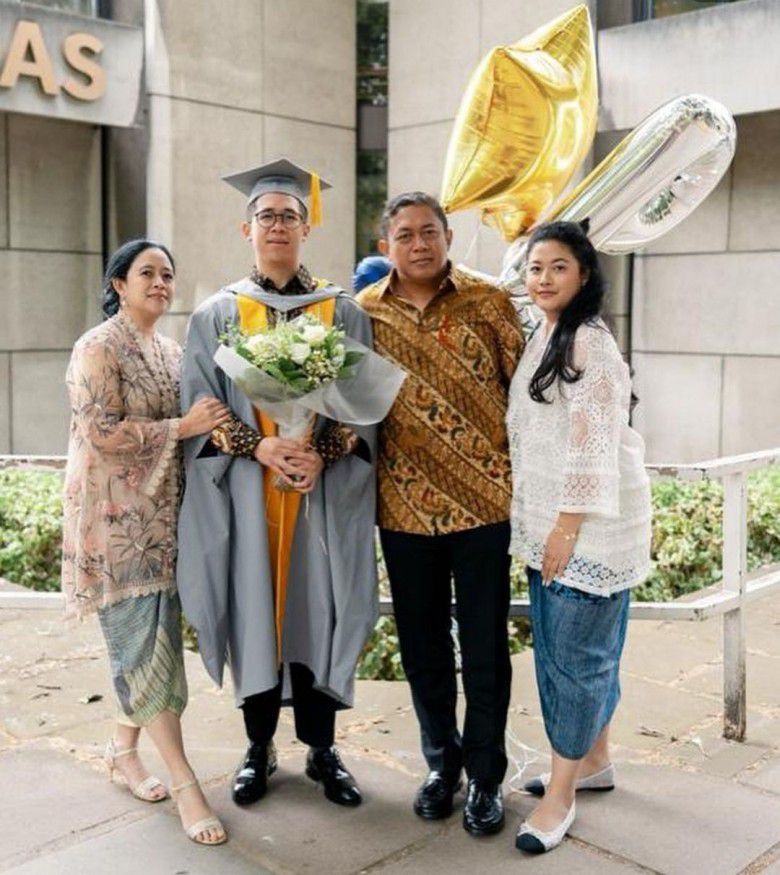 Momen Langka! Puan Maharani Tunjukkan Wajah Suami Dan 2 Anaknya