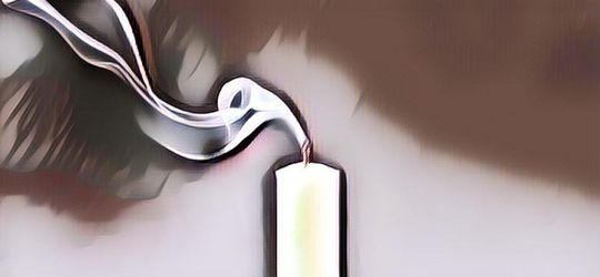 Dari Sebatang Lilin Aja, Kita Bisa Mendapat Beberapa Keajaiban Ini...