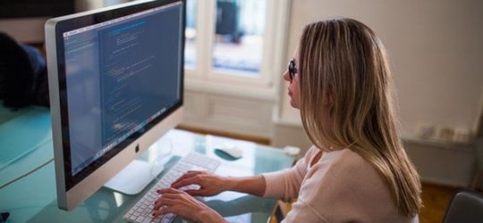 Butuh Uang Saku Tambahan Sebagai Anak Kuliah, Kamu Bisa Gawe di Tempat Ini karena Gajinya Gede