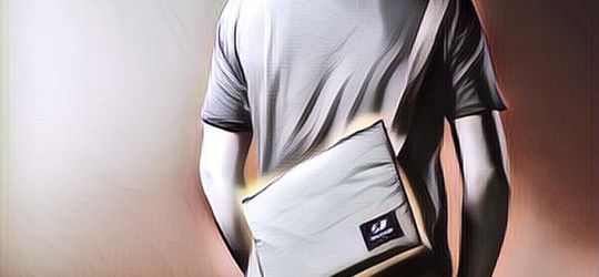 Unik! Gini Bentuk Tas Microwave Pertama Di Dunia, Bisa Panaskan Makanan Sambil Jalan-jalan