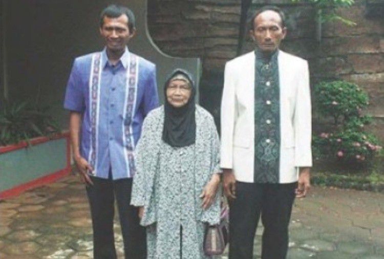 Kelima anaknya menderita Autisme