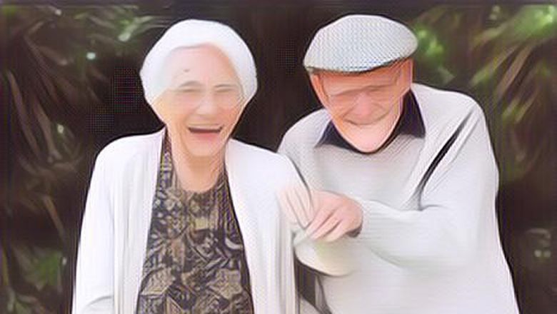 So Sweet! Pasangan Lansia Ini Akhirnya Resmi Menikah Setelah Berkenalan di Facebook