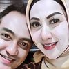 Venna Melinda Fitting Baju Pengantin, Warganet Nyinyir Bilang Tak Cocok