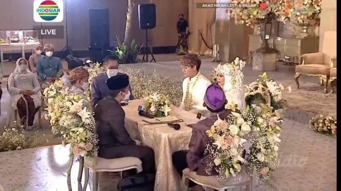 Momen di mana Rizky Billar mengucap janji suci untuk setia mengarungi kehidupan rumah tangga bersama Lesty Kejora