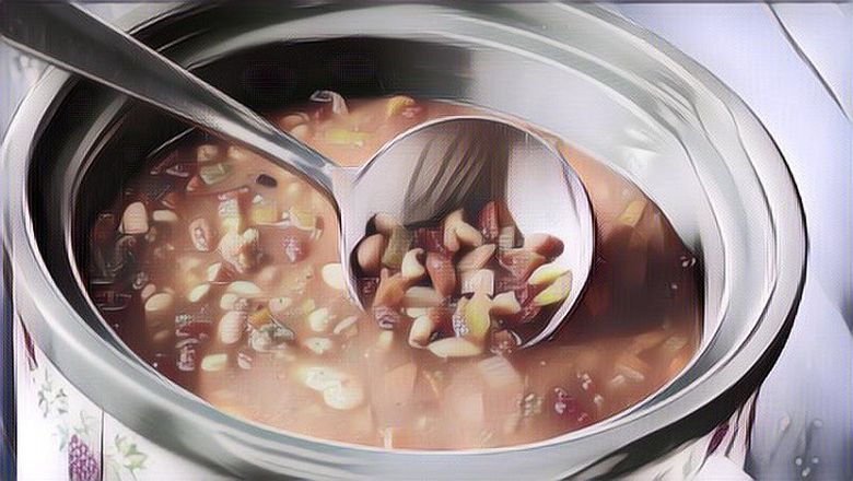 Niat Masak Makanan Sehat! Wanita Ini Malah Keracunan Sup Kacang Buatan Sendiri, Kok Bisa?