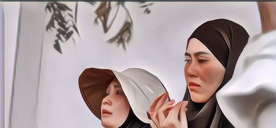 Nagita Slavina Pakai AC di Leher Saat Haji, Harganya Jadi Sorotan