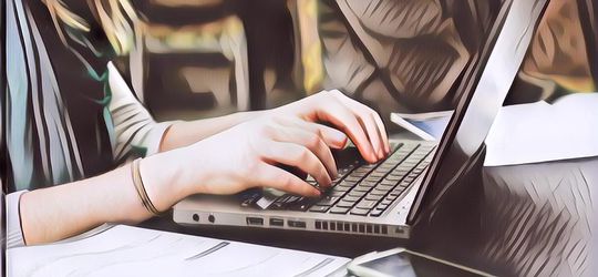 Lagi Ajukan Proposal untuk Ajak Kerja Sama, Eh Nama Dokumennya Malah Bikin Ngakak