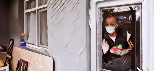 Menyedihkan! Kisah Kakek di Turki Positif Covid-19 Sebanyak 78 Kali dan Isolasi 14 Bulan, Hanya Bisa Lihat Cucunya Main Dari Balik Pintu