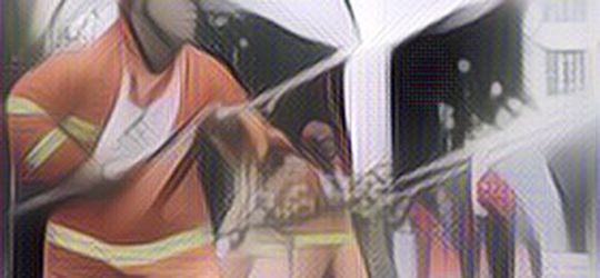 Heboh Petugas Damkar Diminta Ngurusin Orang Kesurupan, Disebut Asli Bukan Akting!