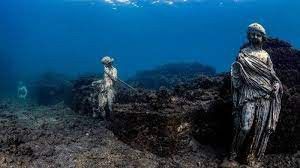 3. Kota Baia &ndash; Italia