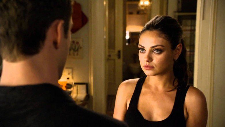 Cara membuat pacar bahagia saat marah