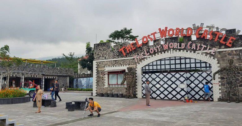 1. The Lost World Castle