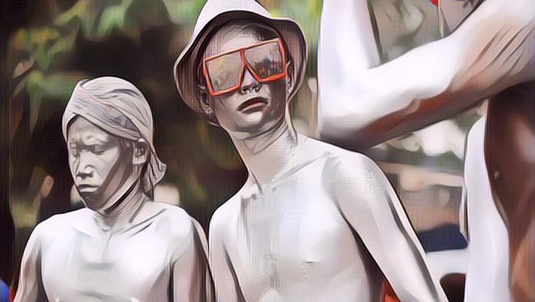 Sejarah Terciptanya Manusia Silver yang Makin Banyak di Jalanan