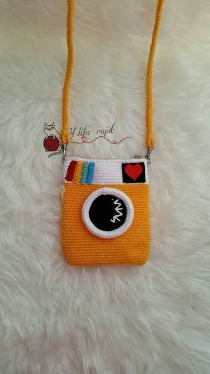 6. Model dompet HP sling rajut