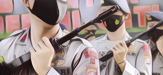 Bikin Haru, Seorang Brimob Jalani Tugas Sambil Azani Anaknya yang Baru Lahir Lewat Video Call