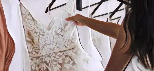 Wanita Ini Nekat Beli Gaun Nikah, Padahal Belum Punya Pasangan