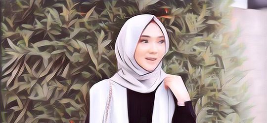 Rekomendasi Brand Hijab Lokal Yang Bikin Gaya Kamu Makin Hits