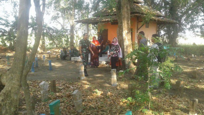 5. Kota Misterius Makam Kemangi