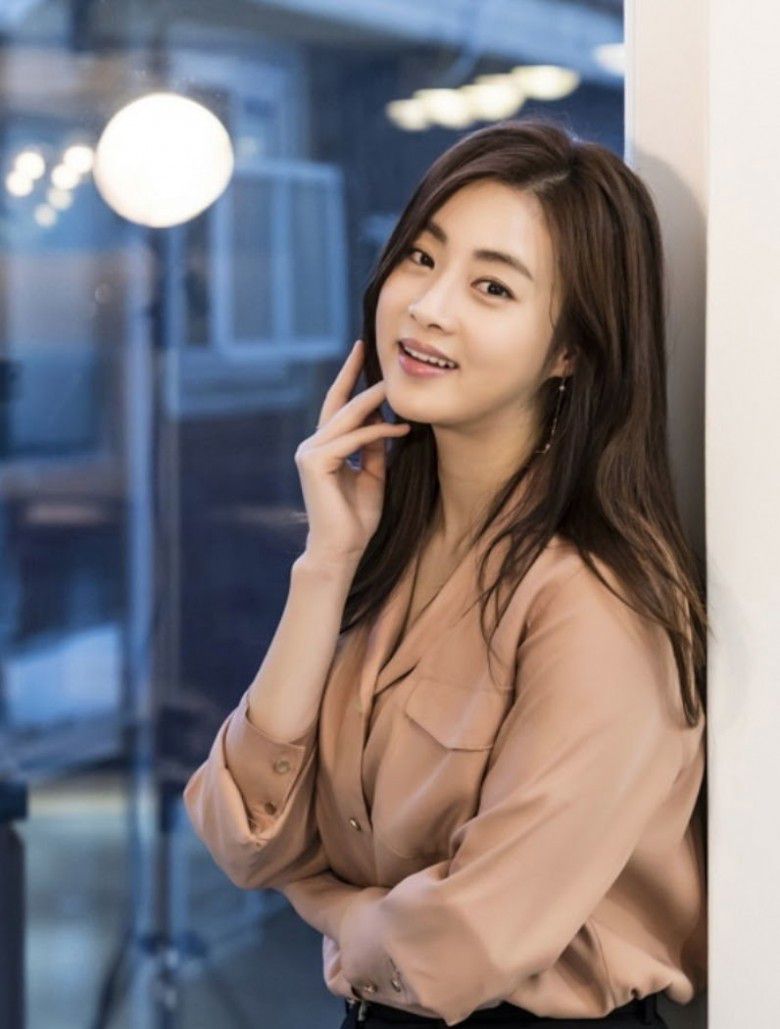 #Kang Sora