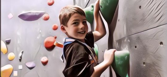 Panjat Tebing Anak Sangat Bagus Banget Buat Perkembangan~