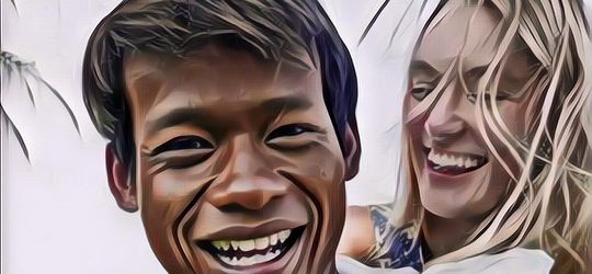 Tukang Kebun yang Tak Lulus SD Ini Justru Beruntung Bisa Nikahi Bule, Simak Kisahnya