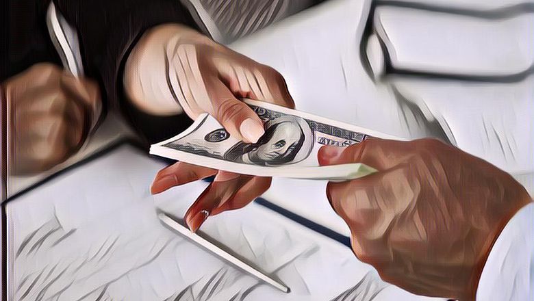 Teman Mau Ngutang? Pikirin Hal Ini Dulu Sebelum Minjemin Uang Ke Orang Lain