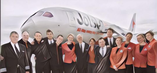 Perbedaan Pramugari dan Staff Penerbangan, Tugasnya Beda Banget Gengs!