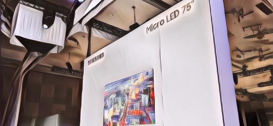 Layar Super Lebar yang Realistis dari Samsung