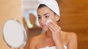 4. Bisa menghapus make up