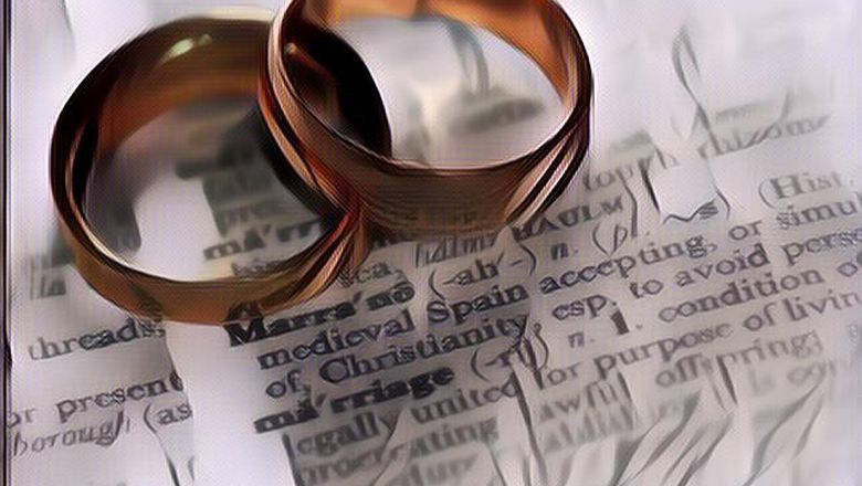 Viral Pasangan Menikah Tanpa Dekorasi dan Pelaminan, Begini Kisahnya