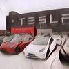 Wih! Warga di Pegunungan Kecil China Ini Gunakan Mobil Tesla untuk Dagang