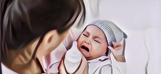 Cara Mengatasi Problem Bayi yang Menolak Dot, Jangan Patah Semangat Dulu Ya!