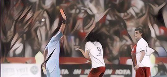 Apes Banget! 5 Pesepak Bola yang Kena Kartu Merah Habis Cetak Gol