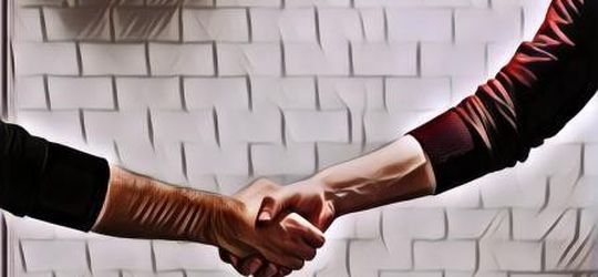 Meski Lagi Dilarang, Kamu Harus Tau Sejarah Jabat Tangan yang Fungsinya Beda Banget Sama Sekarang~