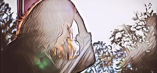 Kata-kata Sedih Dijauhi Gebetan, Langsung Sebarkan!