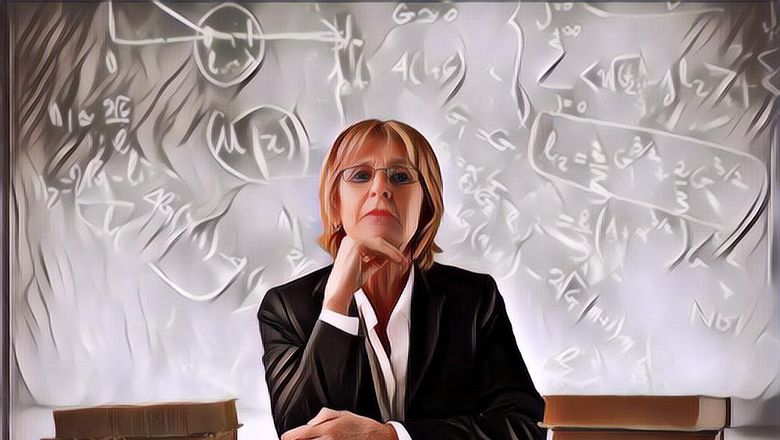 Cara Menghadapi Dosen Pembimbing Galak, Dijamin Luluh Deh!