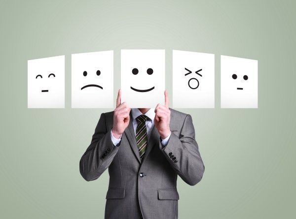 Selalu melihat sisi negatif 