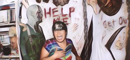 Uji Nyali di Rumah Hantu Ini Kuy, Hadiahnya 20 Ribu Dollar