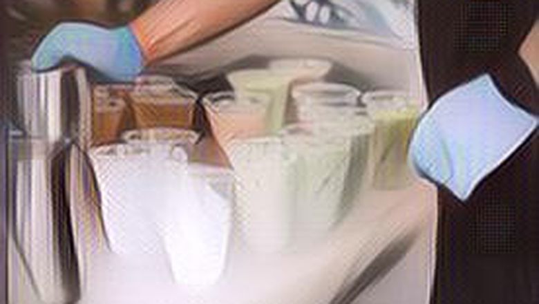 Wow, Pedagang Minuman Pinggir Jalan Ini Pakai Air Mineral merek Evian untuk Bahan Baku