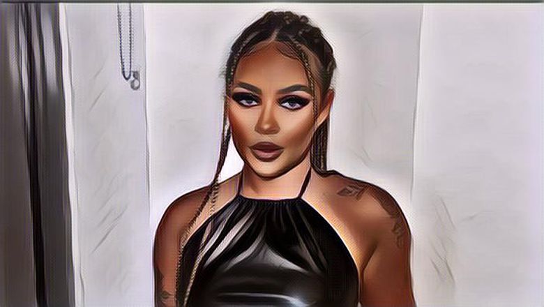 Wanita Muda Nekat Keluar Dari Sekolah Kedokteran Untuk Jualan Ludahnya Sendiri, Kini Bisa Beli Rumah