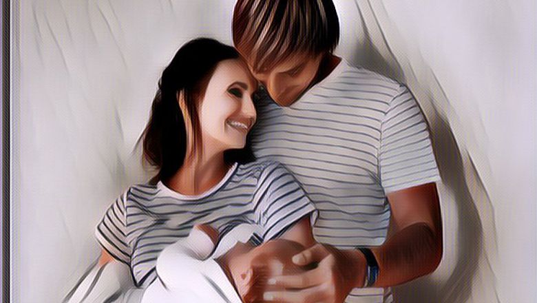 Bikin Haru, Pasangan Ini Nikah Usia 21 Tahun, Baru Punya Anak di Usia 41 Tahun