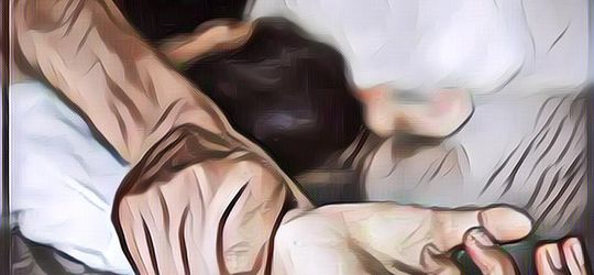 Ngeri, Wanita Ini Diperkosa Depan Pacar Oleh Orang Tak Dikenal