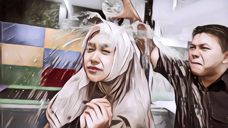 Hijab Anti Air Ria Ricis, Apa Sih Kelebihan dan Kekurangannya?